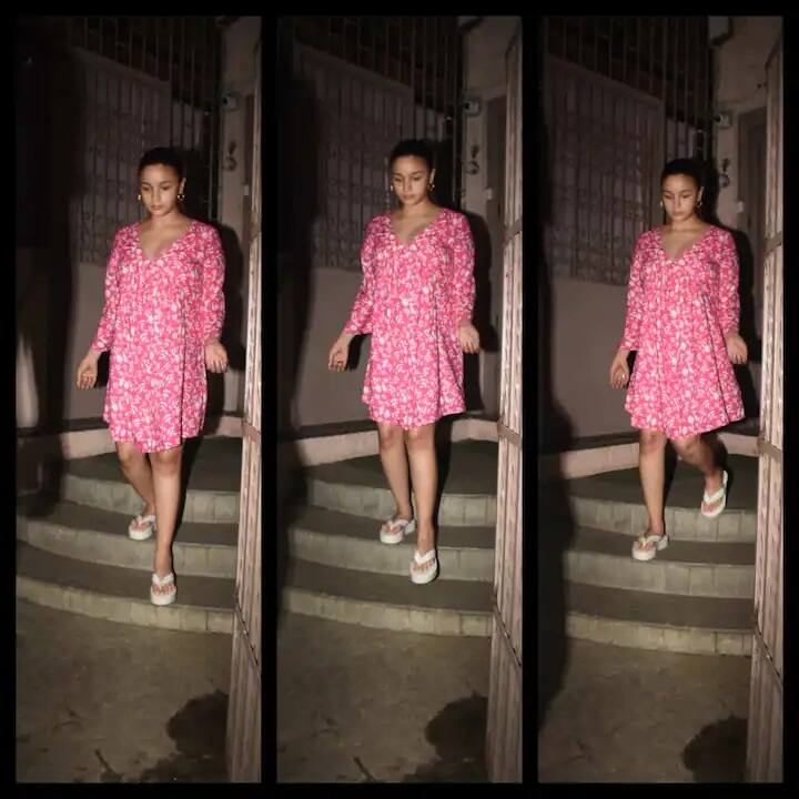 Alia Bhatt : આલિયા ભટ્ટ મુંબઈના એક ડબિંગ સ્ટુડિયોની બહાર ગુલાબી પ્રિન્ટેડ ડ્રેસમાં જોવા મળી હતી. ડ્રેસમાં તેનો બેબી બમ્પ સ્પષ્ટ દેખાતો હતો