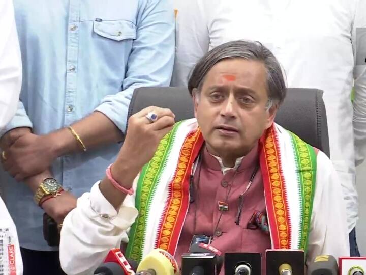 Shashi Tharoor was seen doing folk dance in Assam Watch Video: ਆਸਾਮ 'ਚ ਲੋਕ ਨਾਚ ਕਰਦੇ ਨਜ਼ਰ ਆਏ ਸ਼ਸ਼ੀ ਥਰੂਰ, ਕਿਹਾ- ਕਾਂਗਰਸ ਜਿੱਤਣੀ ਚਾਹੀਦੀ