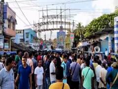 বনগাঁর মতিগঞ্জে তৃণমূল কর্মীর বাড়িতে হামলা, প্রতিবাদে পথ অবরোধ দলীয় কর্মীদের