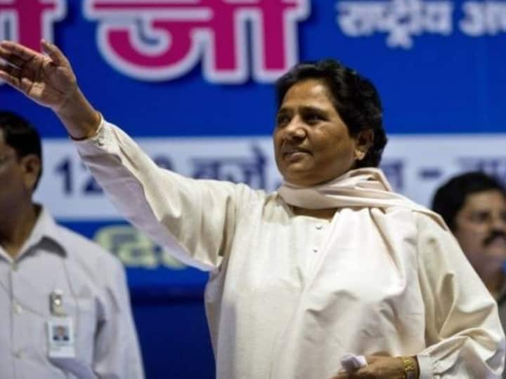 Former UP CM Mayawati pays tribute to Kanshi Ram Parinirvana Diwas कांशी राम के परिनिर्वाण दिवस पर मायावती का कार्यकर्ताओं को संदेश, कहा- सत्ता वह चाबी है जिससे खुल सकते हैं बंद दरवाजे