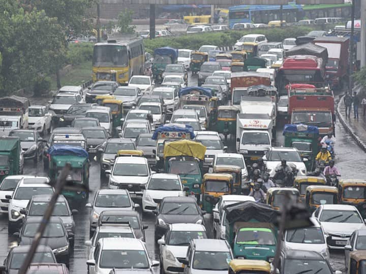 pune traffic news new dcp entrusted with responsibility of increasing traffic problems in pune Pune Traffic: ठरलं तर! पुण्याचा वाहतूक कोंडीचा प्रश्न आता पोलीस उपायुक्त सोडवणार; नव्या प्रयोगांना प्राधान्य