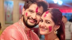 ৫০-৬০টা লুচি একাই ভেজে ভোগের আয়োজন, লক্ষ্মীপুজোর আয়োজনে তৃণার সঙ্গী নীল