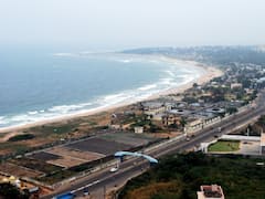 విశాఖలో సంచలనం - ఎస్సై, జడ్జిపై హత్యాయత్నం ఆరోపణలు! పరారీలోనే న్యాయమూర్తి