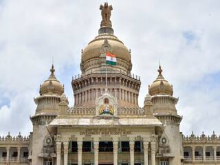 Techie arrested over hoax bomb call to Karnataka chief secretary’s office Bomb Threat : கர்நாடக சட்டசபைக்கு வெடிகுண்டு மிரட்டல் ! மென் பொறியாளர் கைது !