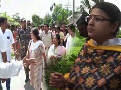 জাঙ্গিপাড়ায় শতাধিক মানুষের তাড়ায় ফিরল কংগ্রেসের প্রতিনিধিদল, নাবালিকাকে ধর্ষণ করে খুনের আশঙ্কা বিজেপির