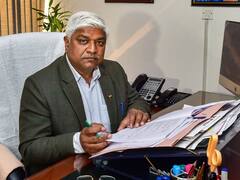 विवाद के बीच दिल्ली के मंत्री राजेंद्र पाल गौतम ने दिया इस्तीफा, अब BJP क्या बोली?