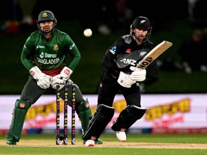 New Zealand beat Bangladesh by 8 wickets in the third match of the tri-series thanks to Devon Conway's brilliant innings BAN vs NZ, Tri Series: न्यूजीलैंड ने बांग्लादेश को चटाई धूल, डेवॉन कॉन्वे ने तूफानी अर्धशतक जड़ पलटा मैच