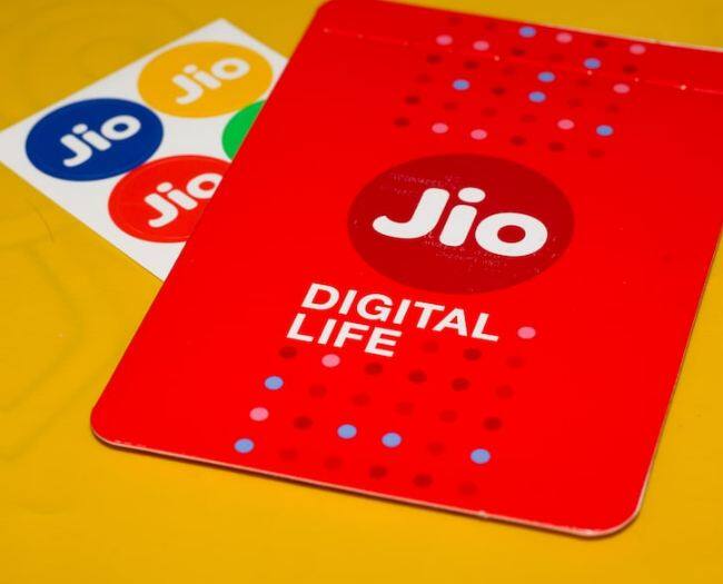 ਇਸ ਦਾ ਮਤਲਬ ਹੈ ਕਿ ਗਾਹਕ ਪੂਰੇ 23 ਦਿਨਾਂ 'ਚ ਸਿਰਫ 2.5GB + 200MB ਡਾਟਾ ਹੀ ਵਰਤ ਸਕਦਾ ਹੈ। ਇਸ ਤੋਂ ਇਲਾਵਾ ਪਲਾਨ 'ਚ ਕੁੱਲ 50 SMS ਵੀ ਦਿੱਤੇ ਗਏ ਹਨ।