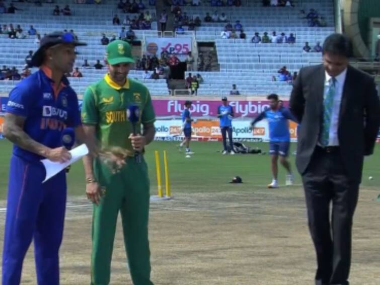 IND VS SA 2nd ODI: South Africa have elected to bat against India in the second oneday IND VS SA 2nd ODI: அறிமுகமானார் ஷாபாஸ் அகமது..! தெ.ஆ. முதலில் பேட்டிங்..! பவுலிங்கில் அசத்துமா இந்தியா..?