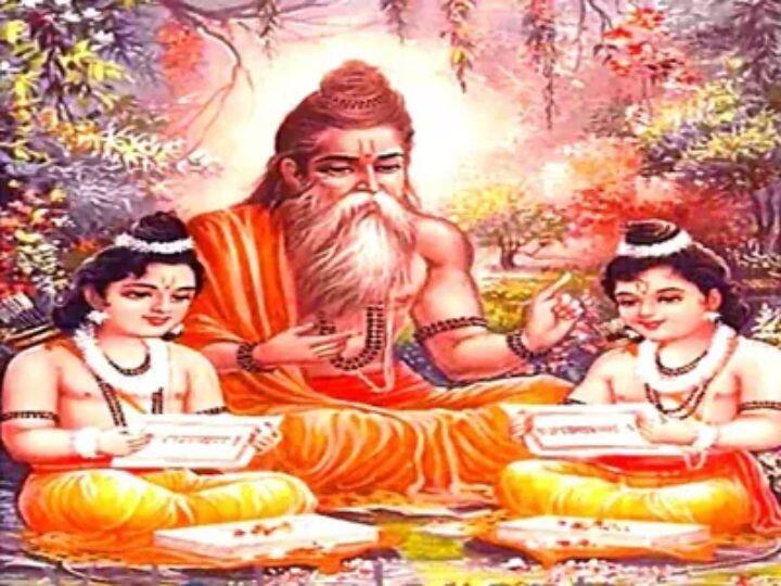 मान्यतेनुसार, एकदा वाल्मीकीजी तपश्चर्येला बसले होते. बराच वेळ चाललेल्या या तपस्यामध्ये तो इतका तल्लीन झाले होते की त्याच्या संपूर्ण शरीराला वाळवी लागली.