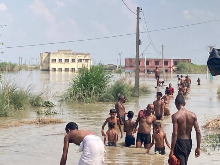 Ground Report: The scene of devastation due to flood in Gopalganj, The roads and houses were flooded with water ann Ground Report: गोपालगंज में बाढ़ से तबाही का मंजर, सड़कें और घर पानी से हुई लबालब, खोखले निकले प्रशासन के दावे
