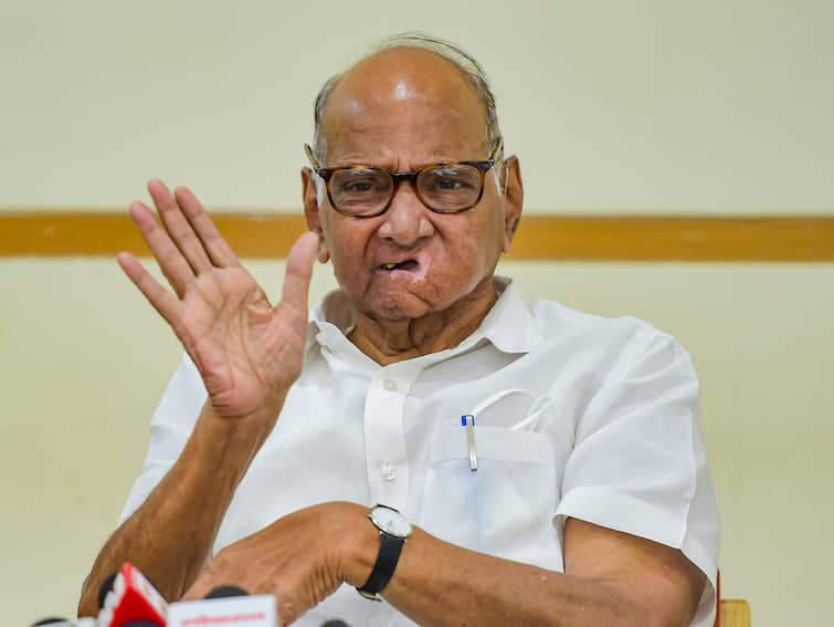 NCP Chief Sharad Pawar Resignation News Supporters Protest Against Decision To Step Down WATCH: Sharad Pawar's Supporters Protest Against His Decision To Step Down As NCP Chief