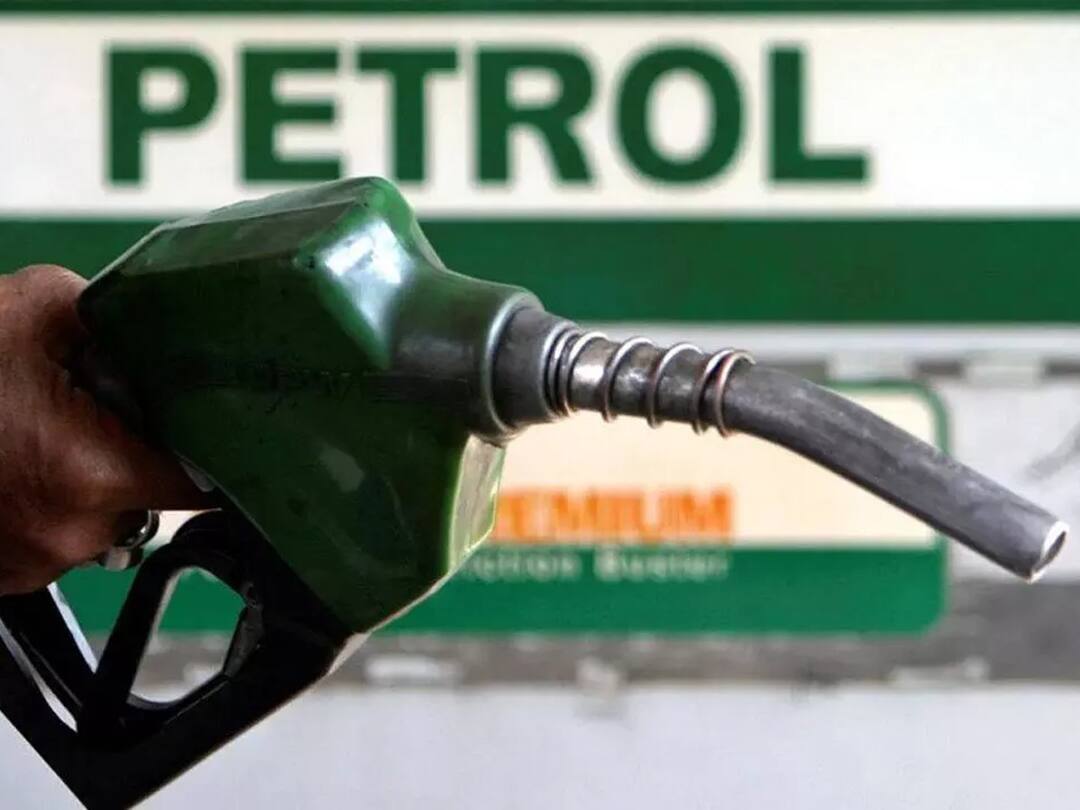 petrol and diesel price chennai on 10th october 2022 Petrol, Diesel Price : ஜப்பான் - கொரியா போர்ச் சூழலால் பெட்ரோல் டீசல் விலையில் மாற்றமா? இன்றைய நிலவரம் என்ன?