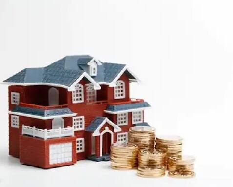 જો તમે નોકરી સિવાય અન્ય કોઈ બિઝનેસ કરો છો તો તમે તે વ્યવસાયના પૈસા તમારી આવકમાં ઉમેરીને બતાવી શકો છો. આવી સ્થિતિમાં, તમારી યોગ્યતા વધે છે અને તમારા માટે લોન મેળવવી સરળ બની જાય છે.