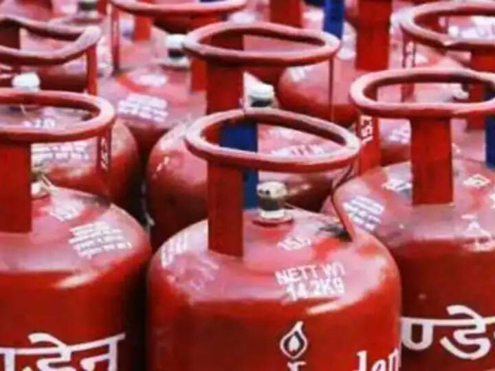 Yogi government big decision before Deepawali in UP now LPG cylinders will be available at ration shops too UP News: यूपी में दीपावली से पहले योगी सरकार का बड़ा फैसला, अब राशन की दुकानों पर भी मिलेगा ये एलपीजी सिलेंडर