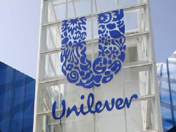 Cancer Risk Shampoos: Dove और Tresemme से बढ़ा कैंसर का खतरा, Unilever ने वापस मंगाए ड्राई शैंपू