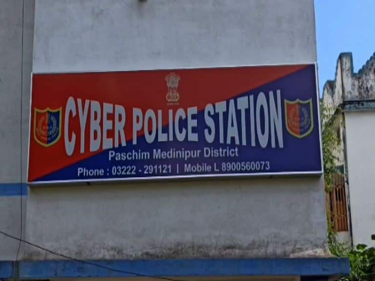 West Midnapur 60,000 rupees for several items, cheating on Facebook in the name of Deputy Police Superintendent West Midnapur: ৬০ হাজার টাকাতে একাধিক আসবাবপত্রের টোপ, ডেপুটি পুলিশ সুপারের নামে ফেসবুকে প্রতারণা