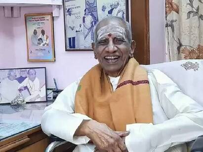Villupattu theatre artist Subbu Arumugam passed away Subbu Arumugam: வில்லிசையை உலகெங்கும் எடுத்துச்சென்ற கலைஞர் சுப்பு ஆறுமுகம் மரணம்!