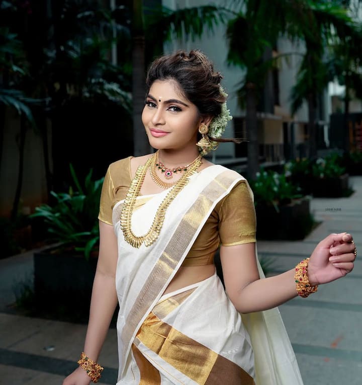 குயினாக நினைக்கும் குயின்ஸி