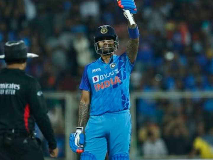 Suryakumar Yadav Played A Brilliant Innings Of 52 Runs Off 35 Balls In The  Warm-up Match Against Western Australia | Video: वेस्ट्रर्न ऑस्ट्रेलिया के  खिलाफ वार्म अप मैच में सूर्यकुमार यादव के