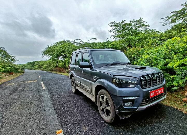 ইঞ্জিনে 130bhp আছে কিন্তু বড় ফ্যাক্টর হল 300Nm টর্ক যা এটি ব্যবহার করা সহজ করে তোলে। এতে অনেক ডাউনশিফ্ট বা ঘন ঘন গিয়ার পরিবর্তনের প্রয়োজন হয় না। এটি বেশ ভাল ক্রুজ করে।