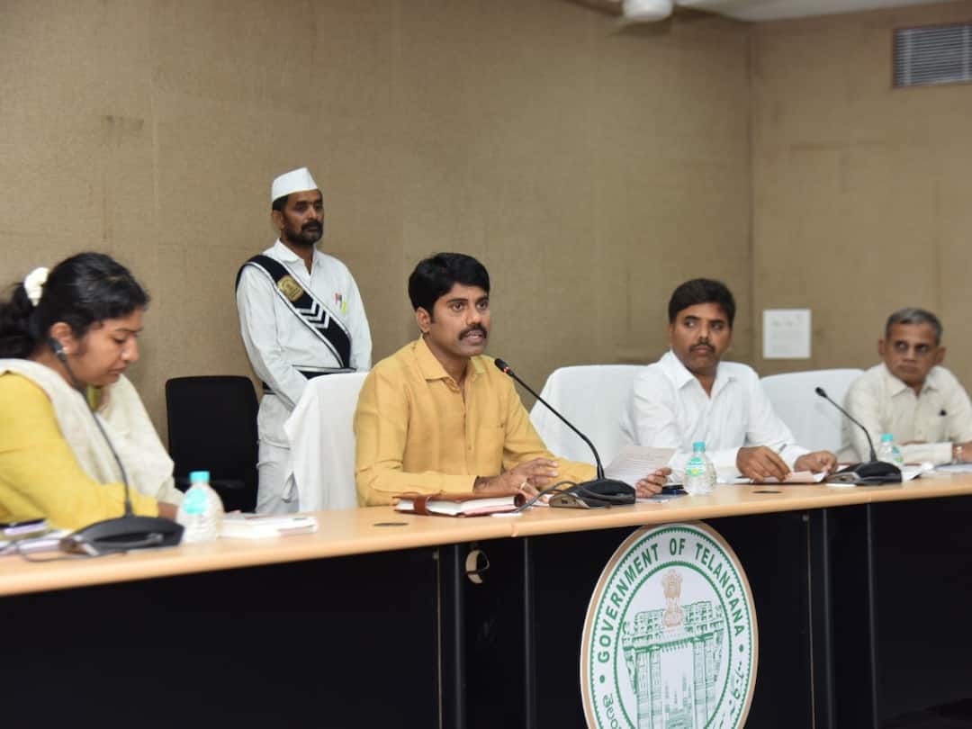 Nizamabad District Collector review On Group-1 Prelims with Chief Superintendents DNN పొరపాట్లకు తావులేకుండా గ్రూప్-1 ప్రిలిమ్స్- చీఫ్ సూపరింటెండెంట్‌లతో కలెక్టర్ సమీక్ష