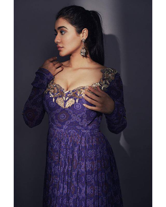 ఈ సినిమా కూడా వర్కవుట్ అవ్వలేదు. (Photo Courtesy: Ketika Sharma Instagram)