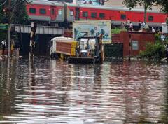 यूपी में भारी बारिश के बाद इन जिलों में स्कूल बंद, कई जगहों पर दो दिनों की छुट्टी