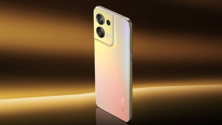 OPPO Reno 8 5G में 6.43 इंच का एमोलेड डिस्प्ले दी गई है, जो एफएचडी+ रिजॉल्यूशन, 20:9 आस्पेक्ट रेशियो और 90 हर्ट्ज रिफ्रेश रेट को सपोर्ट करती है. रेनो 7 5जी में 80W फास्ट चार्जिंग के साथ 4,500mAh की बैटरी मिलती है. यह फोन 11 मिनट में फुल चार्ज हो जाता है. फोन के बैक में 50MP का प्राइमरी, 8MP का सेकंडरी और 2MP का मैकरो कैमरा दिया गया है. इसमें सेल्फी के लिए 32MP का कैमरा मिलता है. इसके 8GB RAM+128 GB स्टोरेज मॉडल की कीमत 29,999 रुपये है.