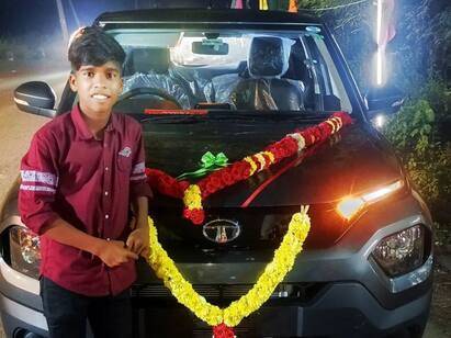 Poovaiyar New Car: Vijay Master Movie Fame Poovaiyar Bought His Brand New Car நாங்களும் வாங்கிட்டோம்..  புது கார் வாங்கிய பூவையார்...வாழ்த்துகளை குவிக்கும் ரசிகர்கள்!