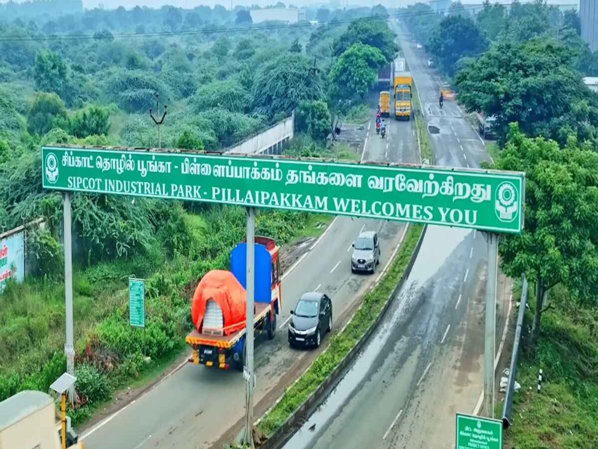 முதல்வர் திறந்து வைத்த கட்டிடத்தில் மீண்டும் அலட்சியம்.. ?காஞ்சிபுரத்தில் எழுந்த சர்ச்சை...!