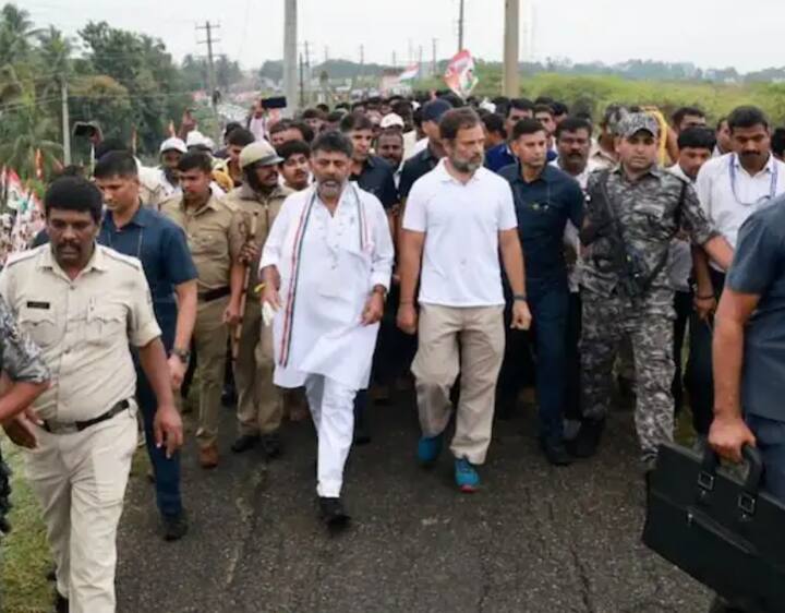 ਅੱਜ ਦੇ ਸਫ਼ਰ ਵਿੱਚ ਚਿੱਟੀ ਟੀ-ਸ਼ਰਟ ਤੇ ਨੀਲੇ ਰੰਗ ਦੀ ਪੈਂਟ ਪਹਿਨ ਕੇ ਮੀਂਹ ਵਿੱਚ ਤੁਰਦਾ ਰਿਹਾ। ਉਨ੍ਹਾਂ ਦੇ ਨਾਲ ਰਣਦੀਪ ਸੁਰਜੇਵਾਲਾ ਅਤੇ ਕਰਨਾਟਕ ਕਾਂਗਰਸ ਦੇ ਪ੍ਰਧਾਨ ਡੀਕੇ ਸ਼ਿਵਕੁਮਾਰ ਸਮੇਤ ਹੋਰ ਆਗੂ ਵੀ ਮੌਜੂਦ ਸਨ।