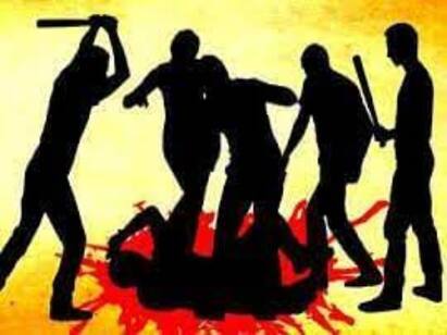 chennai alandur rowdys attack people and vehicles 14 arrest Crime : கண்ணில் பட்ட மக்களுக்கு அரிவாள் வெட்டு நள்ளிரவில் வாகனங்களை அடித்து நொறுக்கி ரவுடிகள் அட்டகாசம்..!