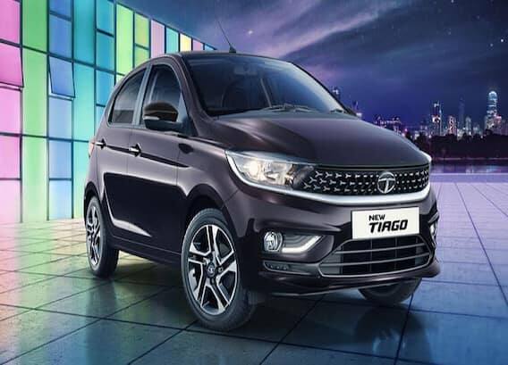 Tata Tiago- કંપની Tata Tiago પર કુલ ₹23,000 સુધીનું ડિસ્કાઉન્ટ ઓફર કરી રહી છે. કંપની તેના XE અને XT વેરિઅન્ટ્સ પર ₹10,000નું એક્સચેન્જ બોનસ અને ₹3,000 નું કૉર્પોરેટ ડિસ્કાઉન્ટ ઑફર કરી રહી છે.