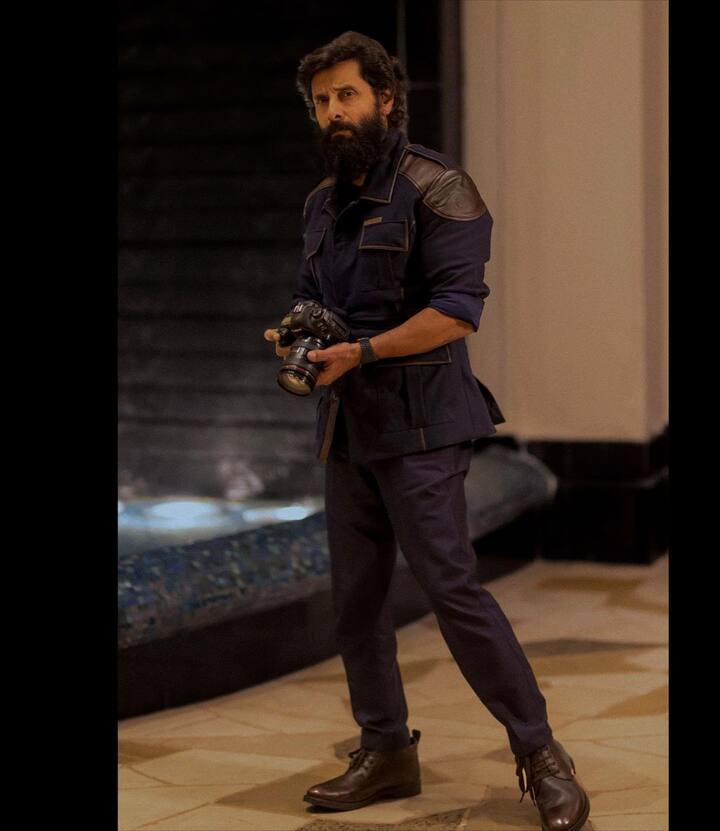 சோழ தேசத்தின் பட்டத்து இளவரசன், அருள்மொழி வர்மன் மற்றும் குந்தவையின் அண்ணன்