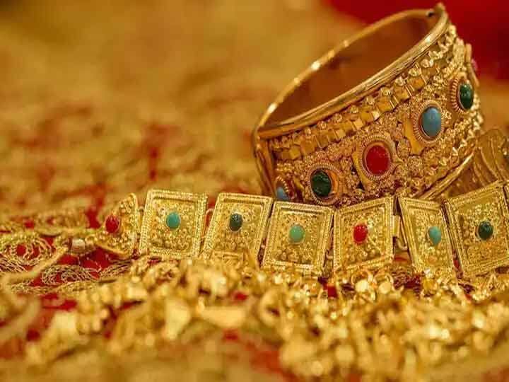 Gold rate today gold and silver price in on 13 October, 2022: Slight increase in gold rate on Karva Chauth, silver also rides on the rise Gold Silver Price Today: કરવા ચોથ પર સોનાના ભાવમાં ઉછાળો, ચાંદીની ચમક પણ વધી, જાણો આજના લેટેસ્ટ ભાવ