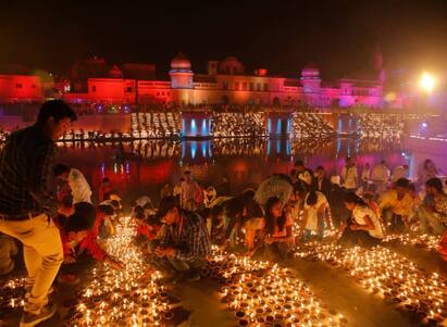 Diwali 2022 how diwali celebrated in tamilnadu and in different parts of India Diwali celebration: இந்தியாவின் மற்ற இடங்களில் தீபாவளி எப்படி இருக்கும் தெரியுமா? இதெல்லாம் ஸ்பெஷல்..