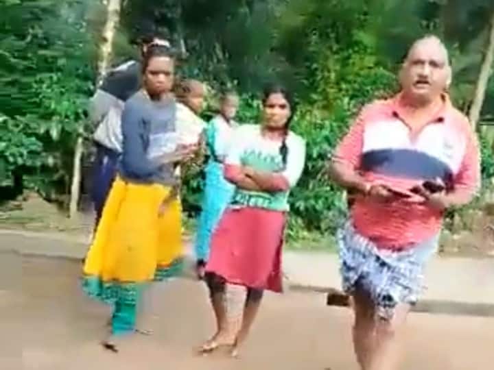 16 Dalits Tortured Locked Up In Karnataka Pregnant Woman Loses Baby ann '16 दलितों की पिटाई, 15 दिनों तक रखा बंधक, गर्भवती ने खोया बच्चा', कर्नाटक कॉफी एस्टेट के मालिक ने ढाया जुल्म