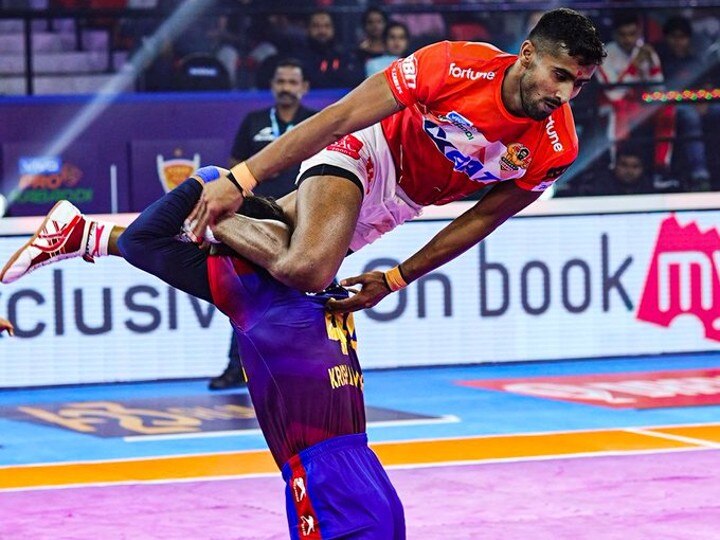 Pro Kabaddi 2022:  குஜராத்தை தட்டித் தூக்கி டேபிள் டாப்பரான டெல்லி! 20 புள்ளிகள் வித்தியாசத்தில் வீழ்த்தி வெற்றி