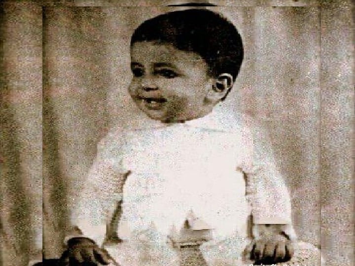 Amitabh Bachchan Birthday Amitabh Bachchan throwback childhood picture फोटो में नजर आ रहे इस बच्चे का है बॉलीवुड पर राज़,  इस एक्टर को पहचानना है बहुत मुश्किल