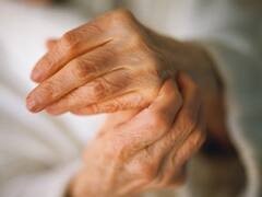 इन आदतों को तुरंत छोड़िए, वरना हड्डियों का यह रोग आपको छोड़ेगा नहीं