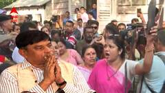 দেখানো হল জুতো, ব্যাঙ্কশাল কোর্টে মানিক ভট্টাচার্যকে চোর চোর স্লোগান