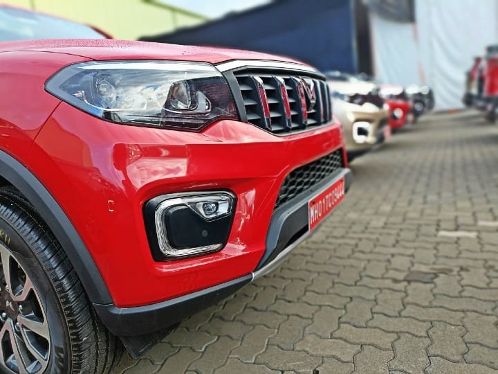 Navratri 2022 Brings Festive Cheer for Automakers as Car SUvs Sales Double Navratri Brings Festive Cheer For Automakers As SUvs And Car Sales Double