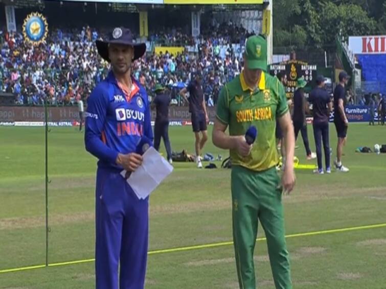 India won the toss and chose to field in the 3rd ODI against South Africa IND vs SA 3rd ODI: இந்தியா டாஸ் வென்று பீல்டிங் தேர்வு.. கேப்டனாக களமிறங்கிய மில்லர்..! தொடரை வெல்வது யார்..?