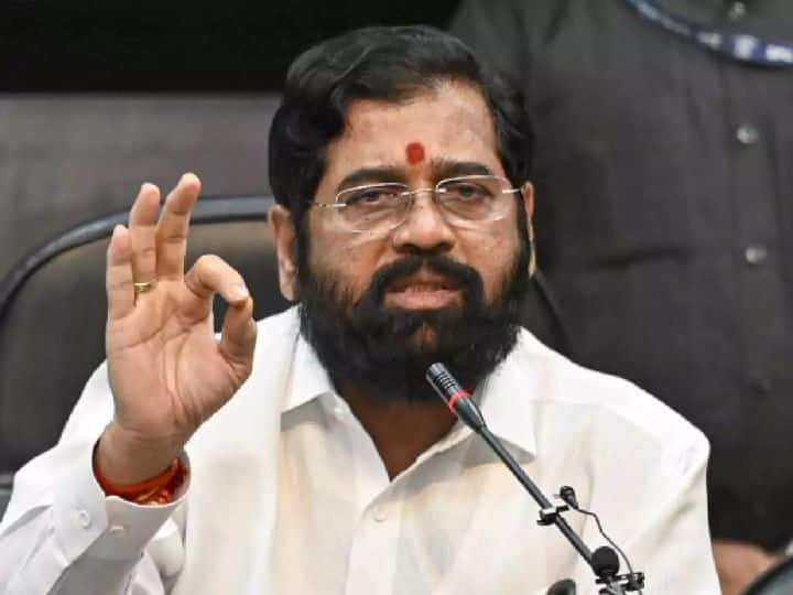 Mumbai Crime News Making objectionable statements about CM Eknath Shinde Filed case Marathi News मुख्यमंत्री एकनाथ शिंदेंबाबत आक्षेपार्ह वक्तव्य करणं भोवलं; गुन्हा दाखल