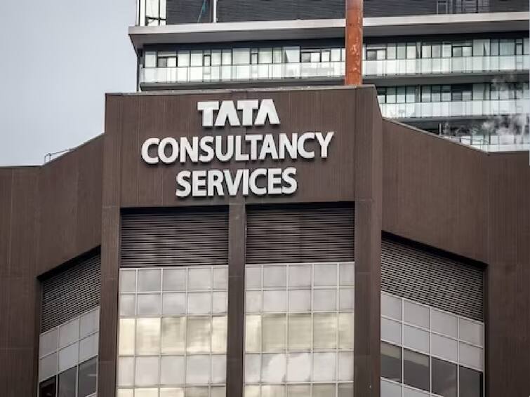 TCS will buyback it’s shares on 25th November TCS Buyback: टीसीएस ने शेयर बायबैक की डेट 25 नवंबर तय की, 17 हजार करोड़ रुपये खर्च करेगी कंपनी