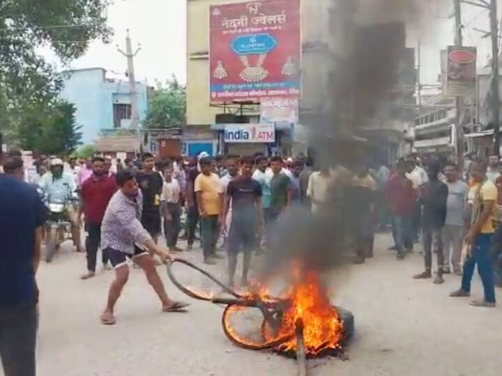 Bettiah News: People Protesting Violently After the death of Shopkeeper In Bihar ann Bihar: दुकानदार की मौत के बाद सड़क पर आगजनी... जमकर बवाल, वार्ड प्रत्याशी पर लगे आरोप, निकाय चुनाव से जुड़ा मामला!