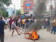दुकानदार की मौत के बाद सड़क पर आगजनी... जमकर बवाल, वार्ड प्रत्याशी पर लगे आरोप, निकाय चुनाव से जुड़ा मामला!