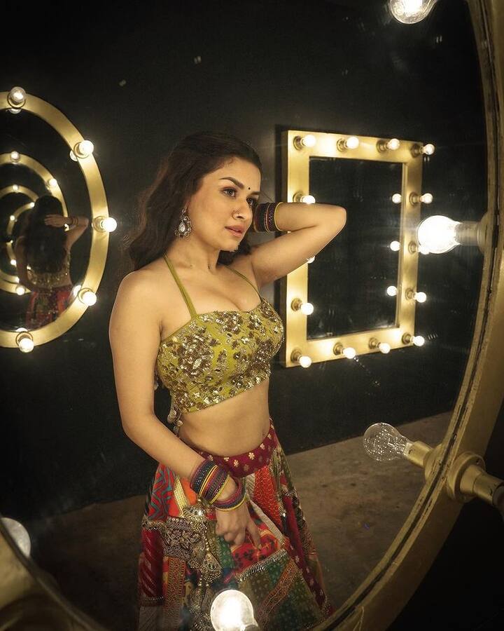 Avneet Kaur PHOTO: અભિનેત્રી અવનીત કૌરે માત્ર 20 વર્ષમાં ઘણી ખ્યાતિ મેળવી છે. ટીવીથી લઈને બોલિવૂડમાં ધમાલ મચાવવા જઈ રહેલી અભિનેત્રી આજે સોશિયલ મીડિયા સેન્સેસન બની ચૂકી છે.
