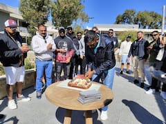 PHOTOS: प्रैक्टिस से ब्रेक लेकर टीम इंडिया ने खास अंदाज में मनाया हार्दिक पांड्या का बर्थडे, सामने आईं तस्वीरें